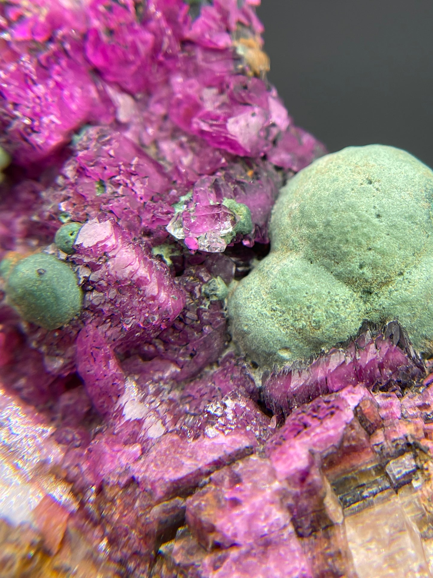 Cobaltoan Calcite, Malachite, Chrysocolla, Quartz, Kolwezi Mining District, Democratic Republic of the Congo