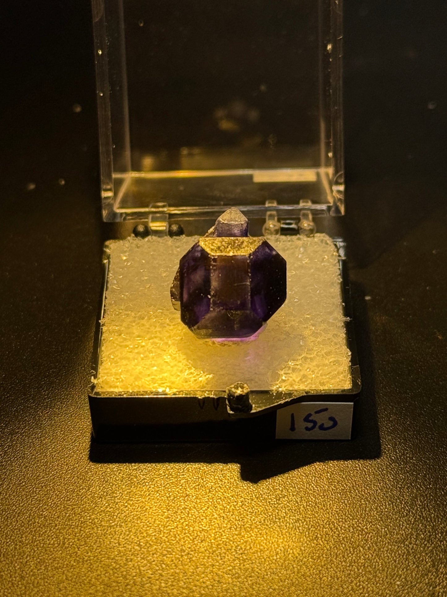 Fluorite (color change), Mandinga Mine, Laguna Brava, Loboy District, Unión Department, Córdoba Province, Argentina.