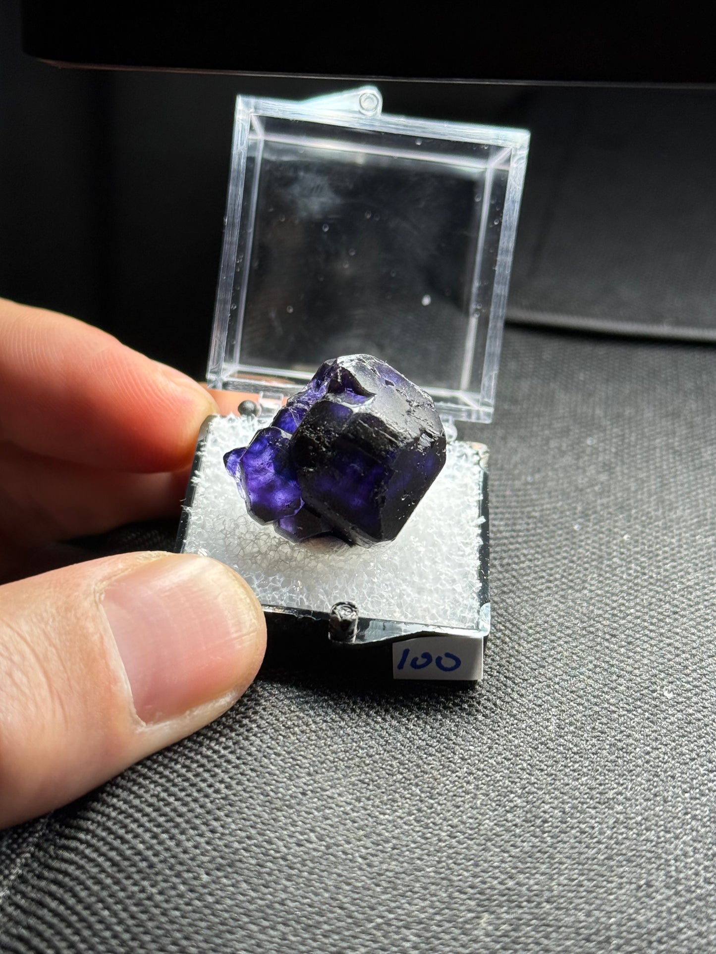 Fluorite (color change), Mandinga Mine, Laguna Brava, Loboy District, Unión Department, Córdoba Province, Argentina.