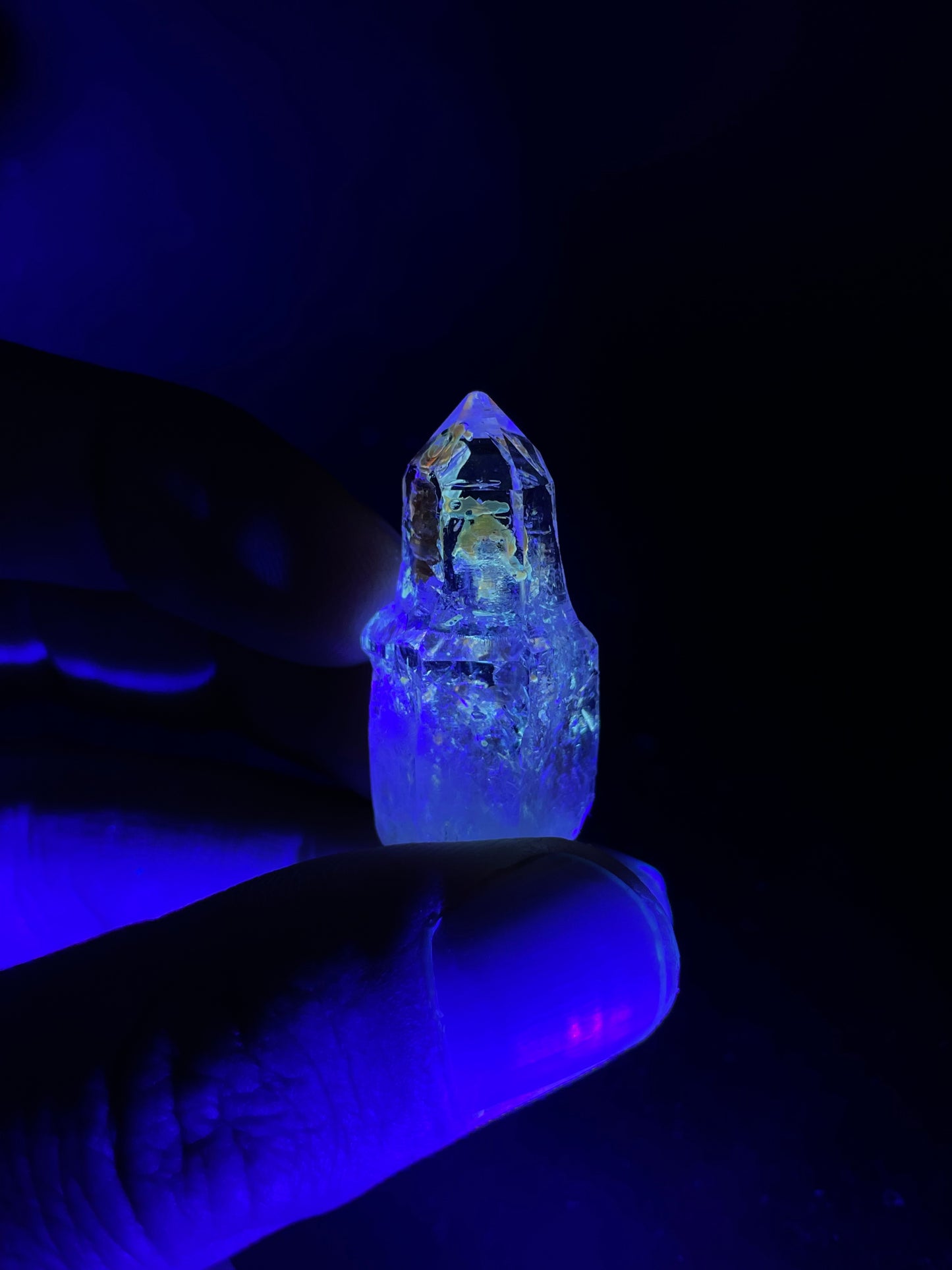 Petroleum included Quartz, Madirobe, Tsaratanana, Mahajanga, Madagascar