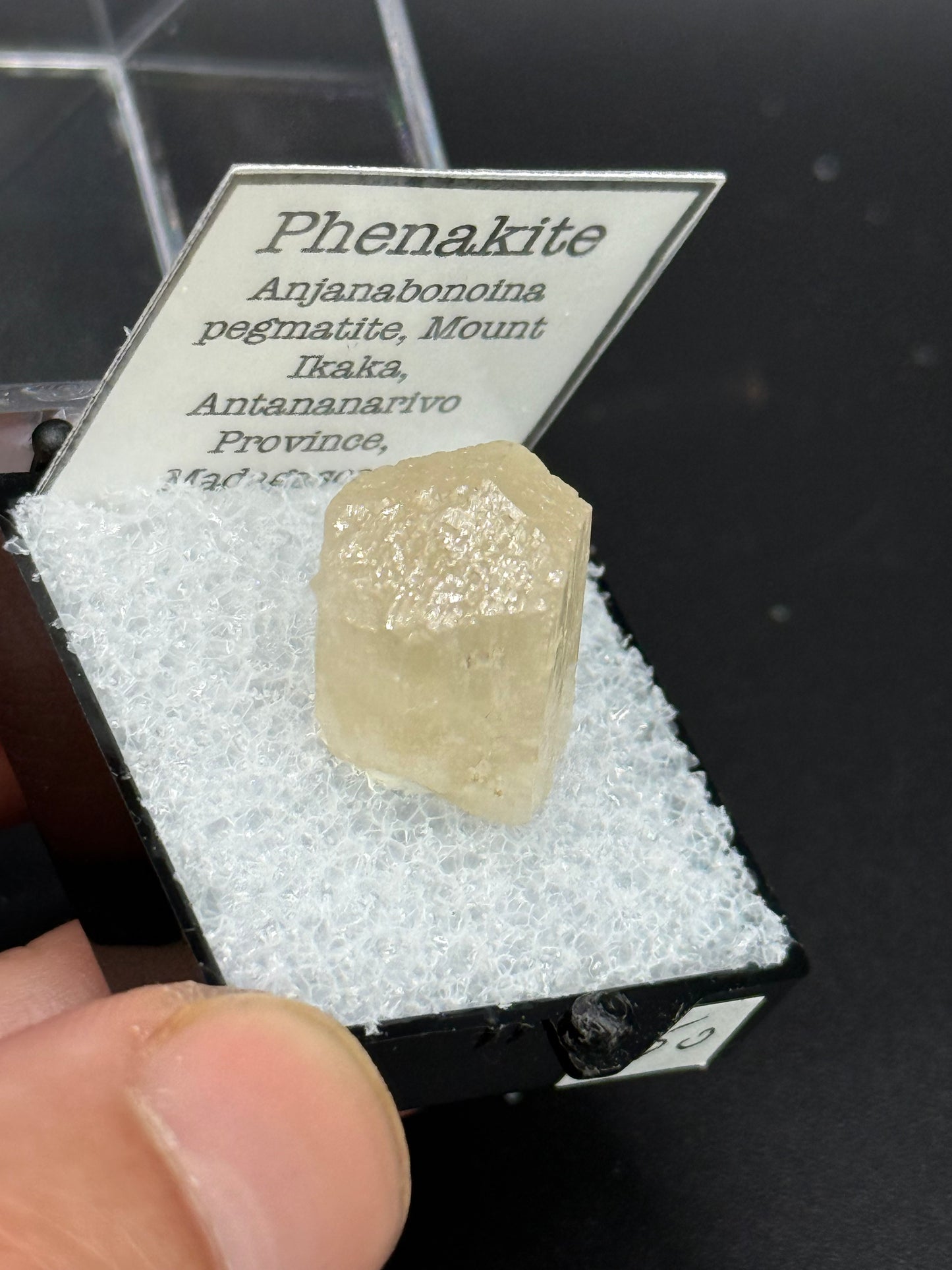 Phenakite, Anjanabonoina pegmatite, Mount Ikaka, Antananarivo Province, Madagascar