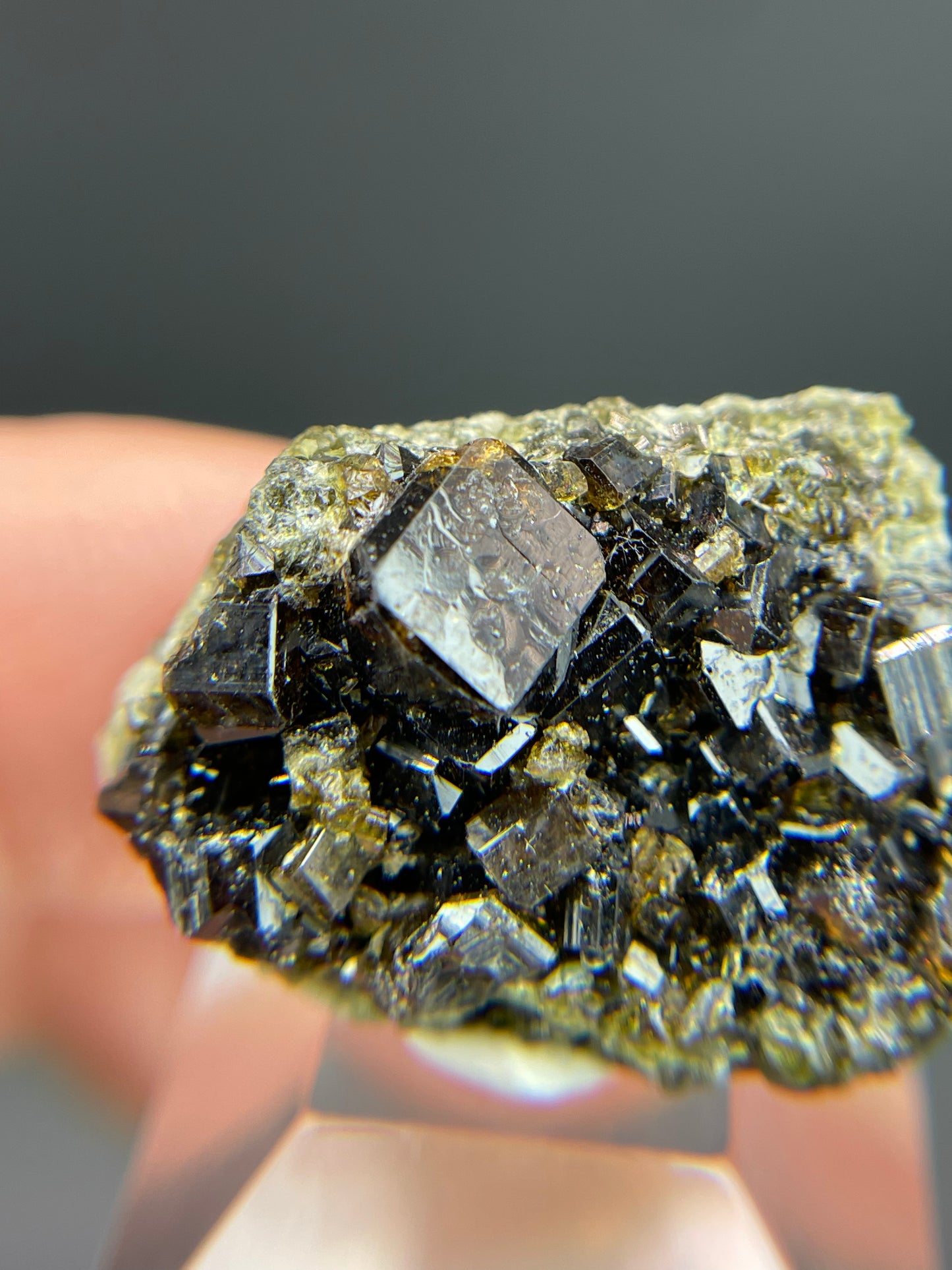 Vesuvianite, Valle d'Aosta, Italy