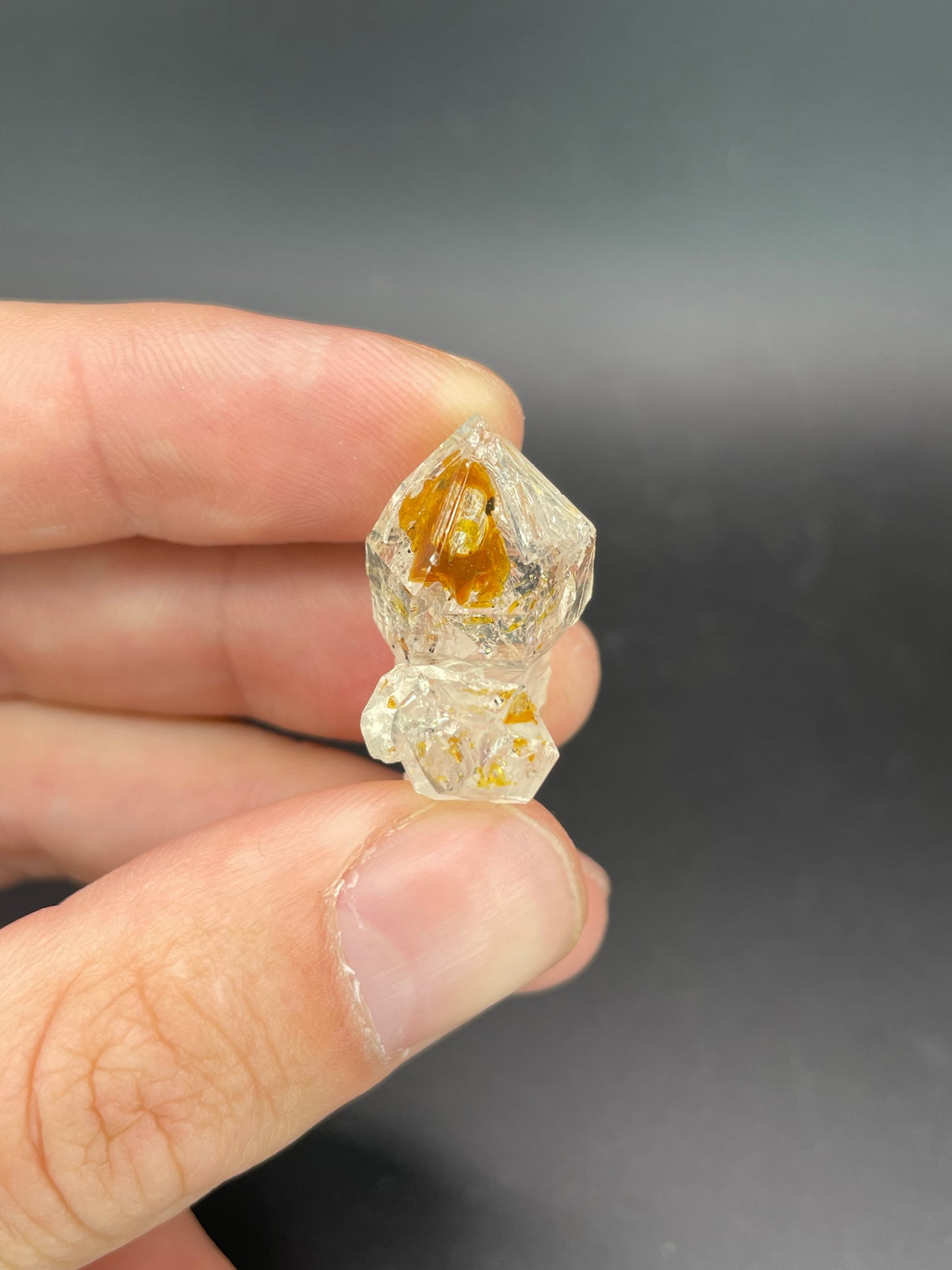 Petroleum included Quartz, Madirobe, Tsaratanana, Mahajanga, Madagascar