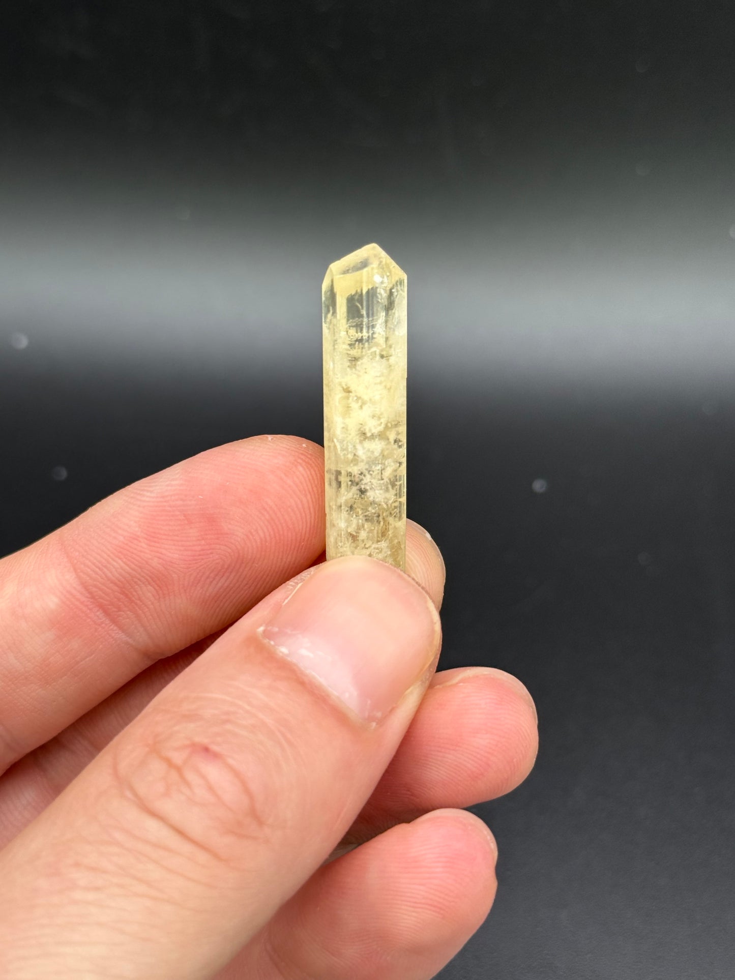 Phenakite, Anjanabonoina pegmatite, Mount Ikaka, Antananarivo Province, Madagascar