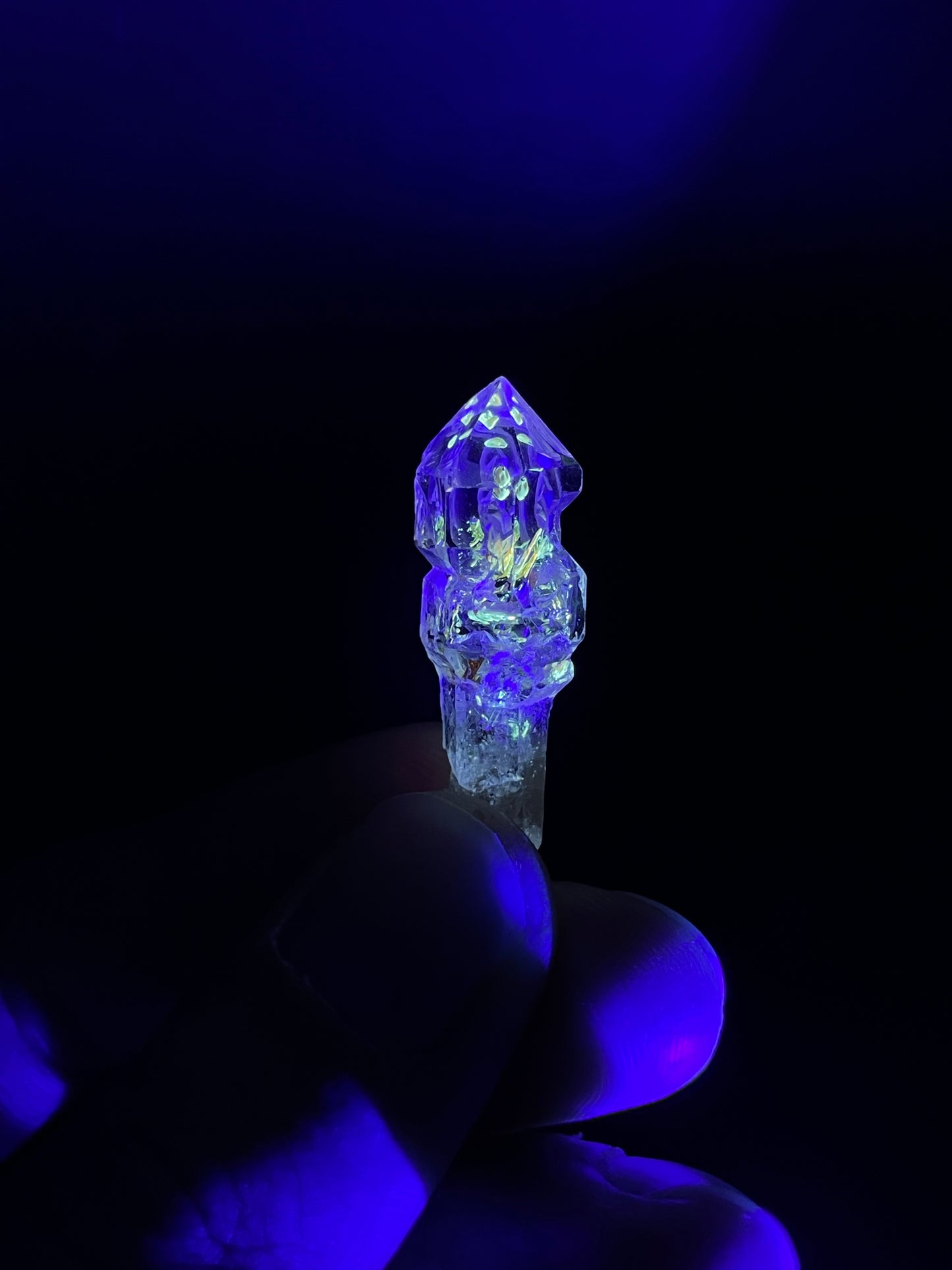 Petroleum included Quartz, Madirobe, Tsaratanana, Mahajanga, Madagascar