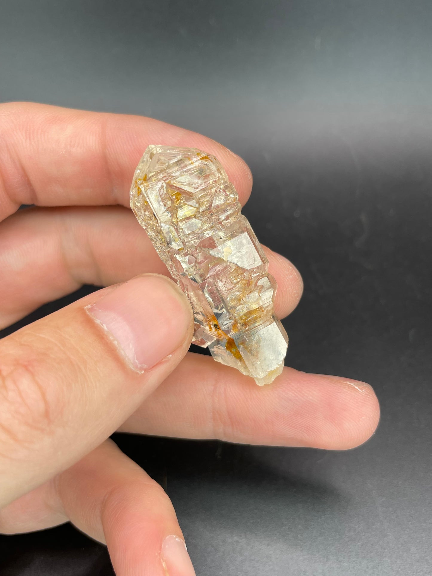 Petroleum included Quartz, Madirobe, Tsaratanana, Mahajanga, Madagascar