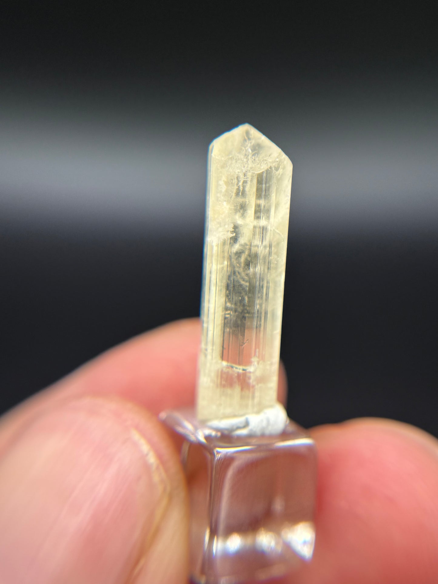 Phenakite, Anjanabonoina pegmatite, Mount Ikaka, Antananarivo Province, Madagascar