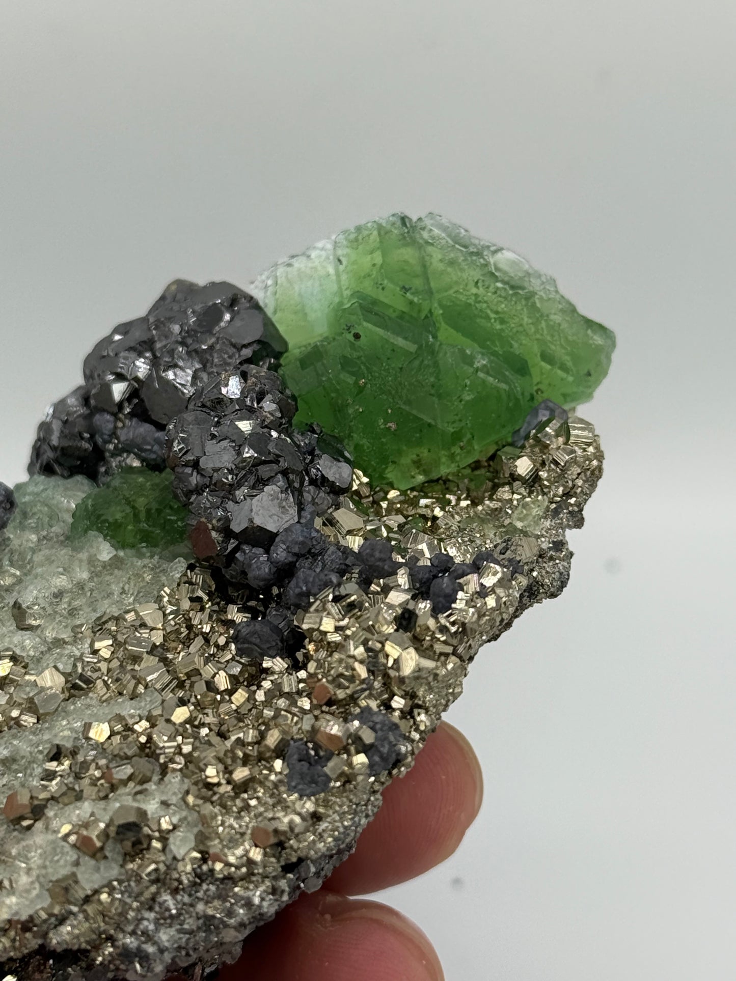 Fluorite, Milpo mine, Atacocha, Pasco Prov., Peru