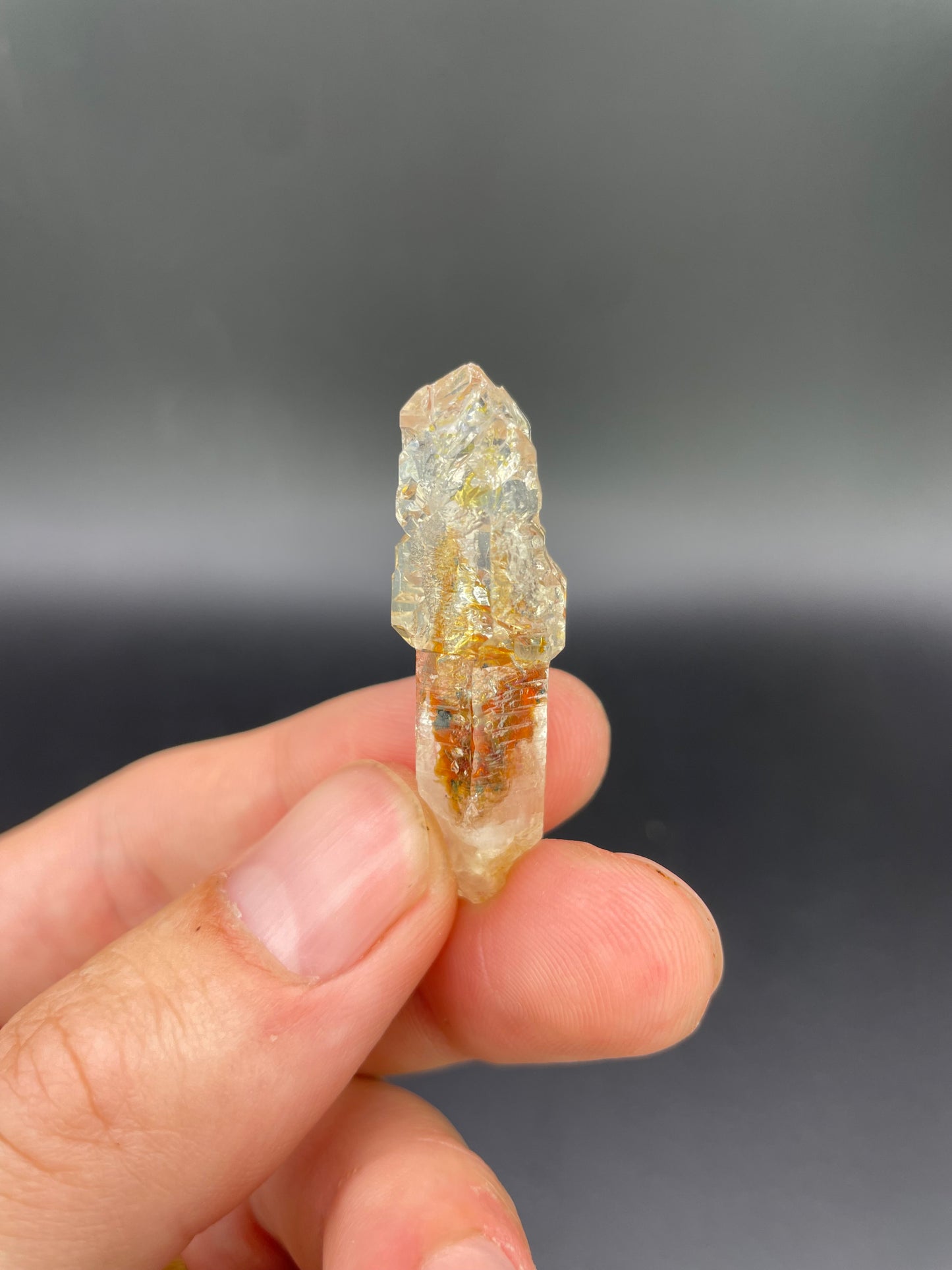Petroleum included Quartz, Madirobe, Tsaratanana, Mahajanga, Madagascar