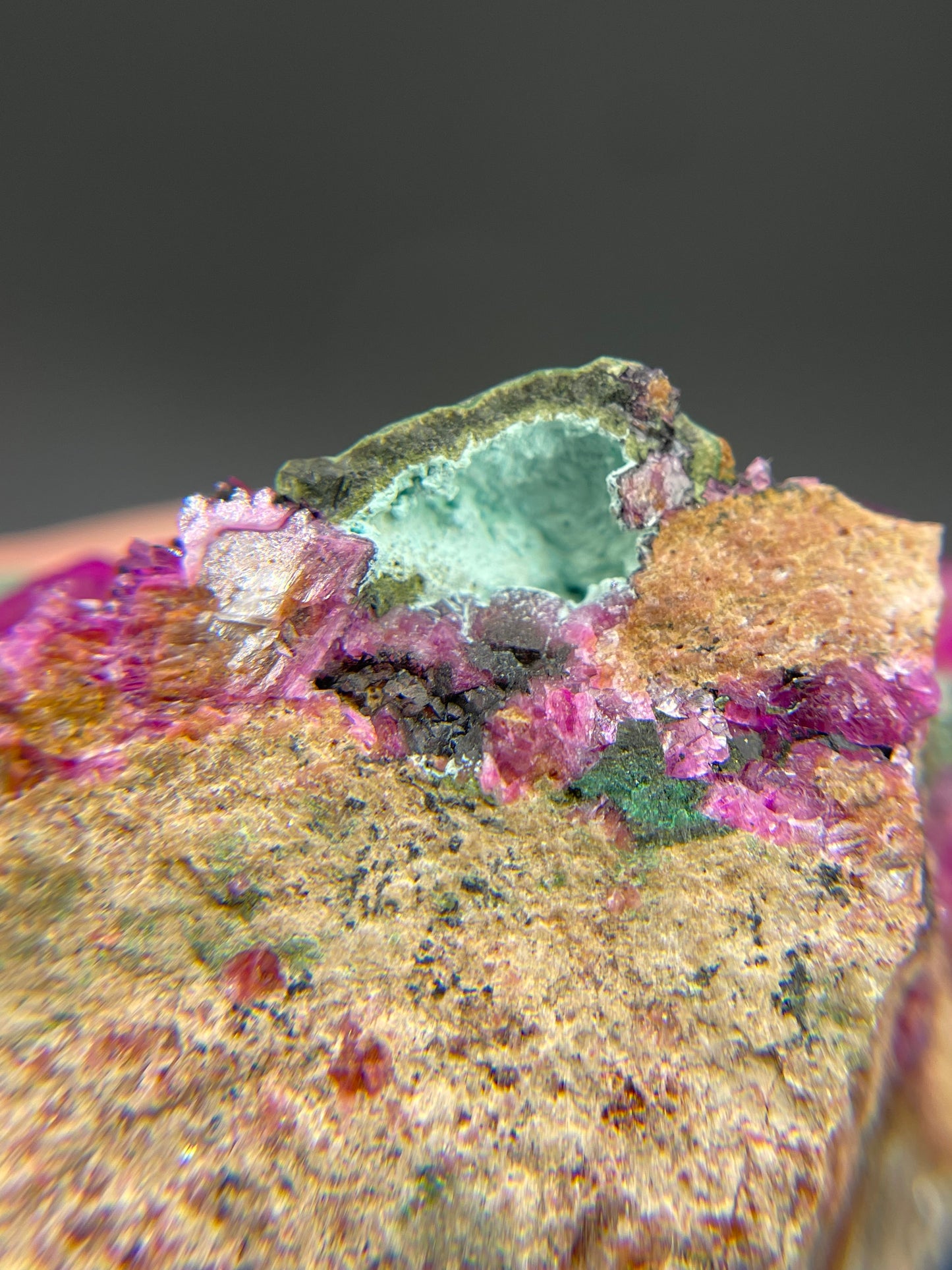 Cobaltoan Calcite, Malachite, Chrysocolla, Quartz, Kolwezi Mining District, Democratic Republic of the Congo