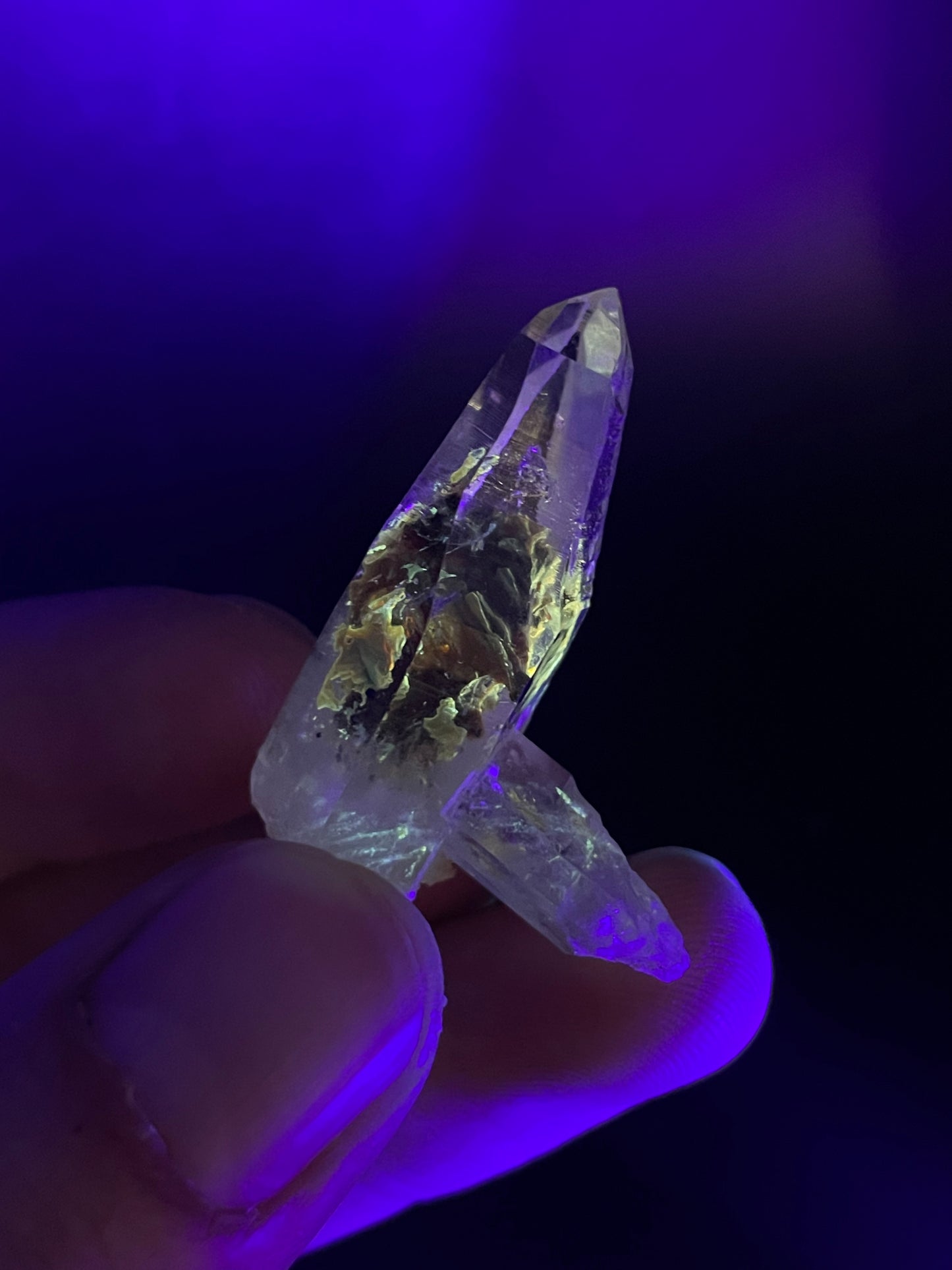Petroleum included Quartz, Madirobe, Tsaratanana, Mahajanga, Madagascar