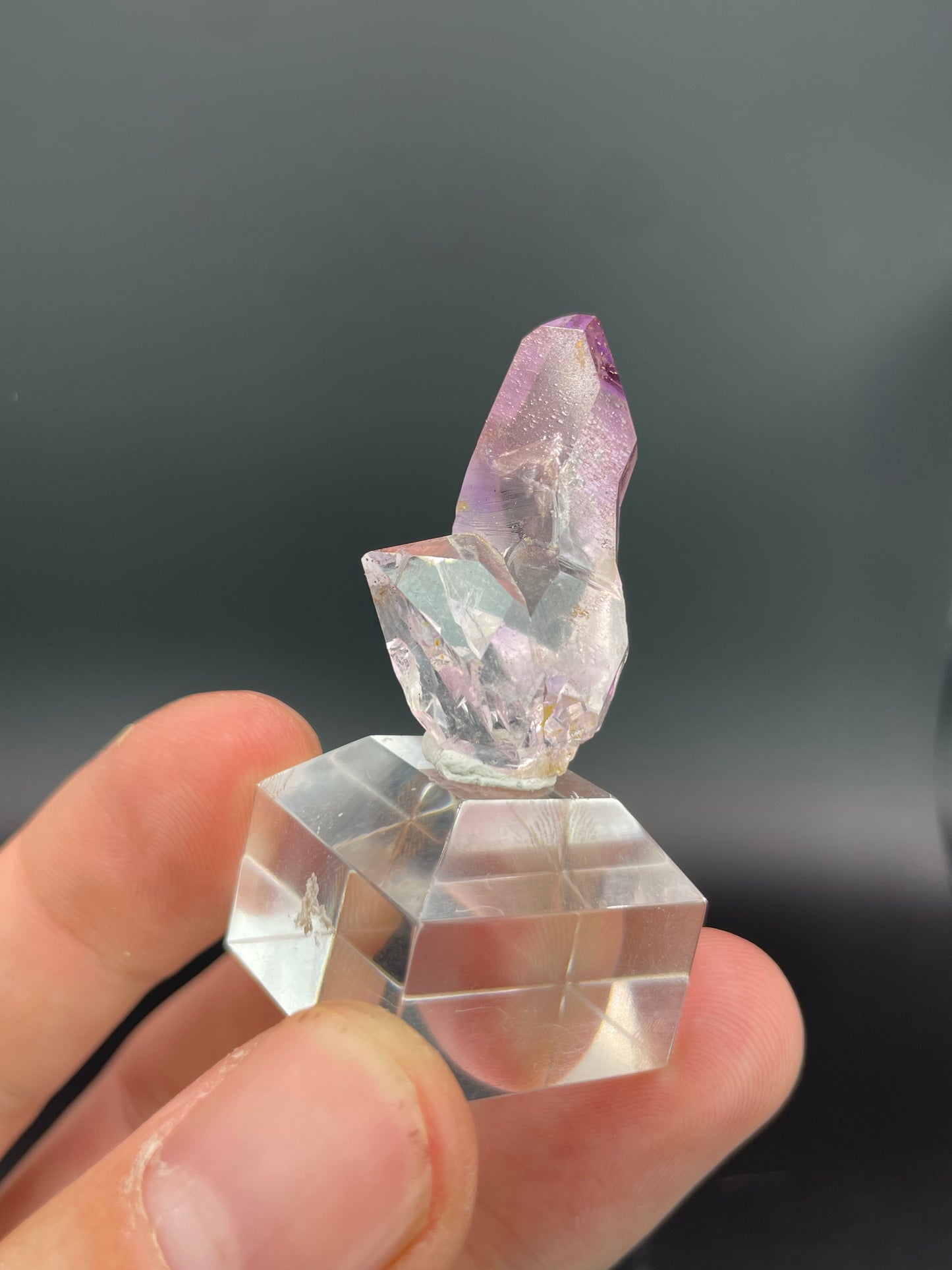 Amethyst Japan Law Twin, Marovoalavo Mine, Andilamena, Madagascar