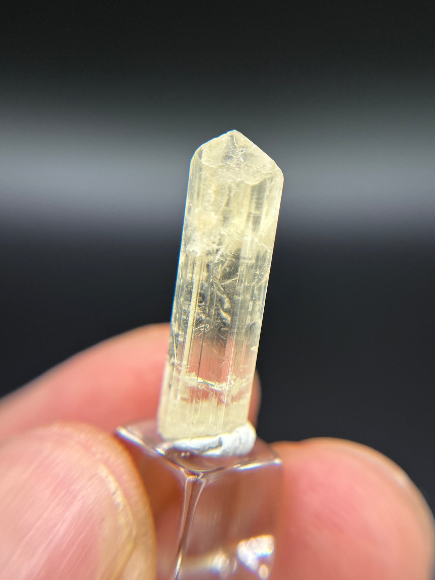 Phenakite, Anjanabonoina pegmatite, Mount Ikaka, Antananarivo Province, Madagascar