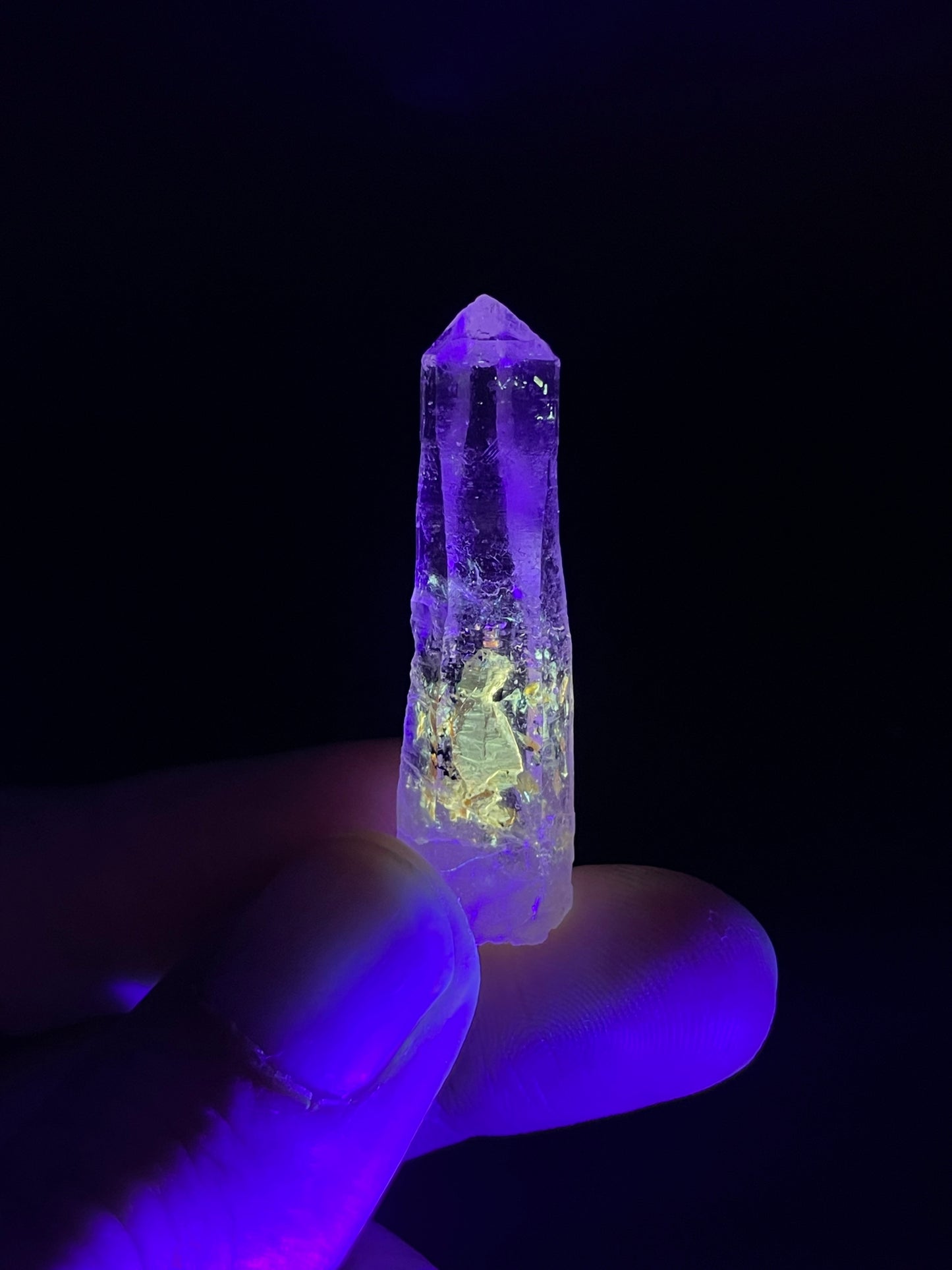Petroleum included Quartz, Madirobe, Tsaratanana, Mahajanga, Madagascar