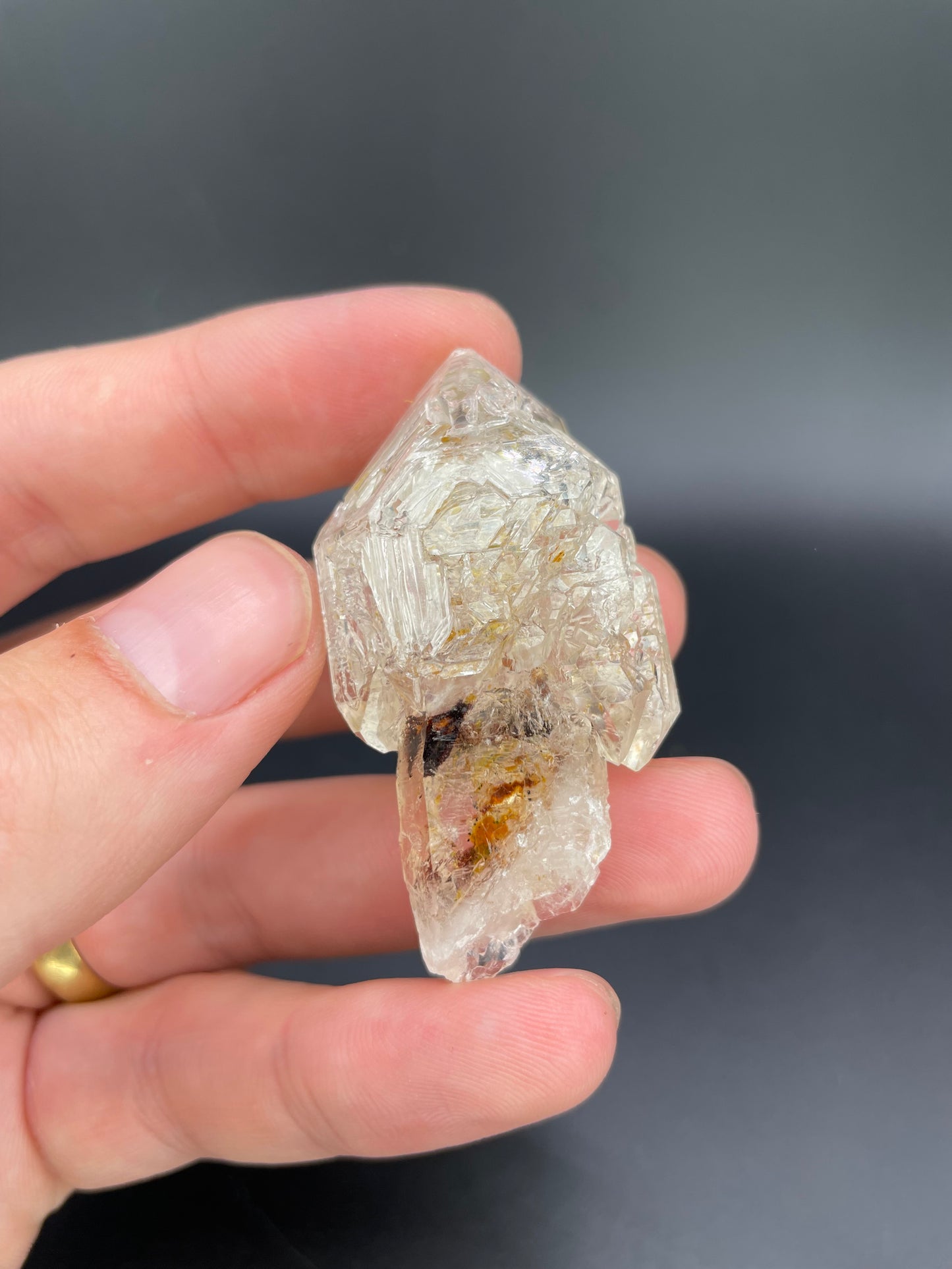Petroleum included Quartz, Madirobe, Tsaratanana, Mahajanga, Madagascar