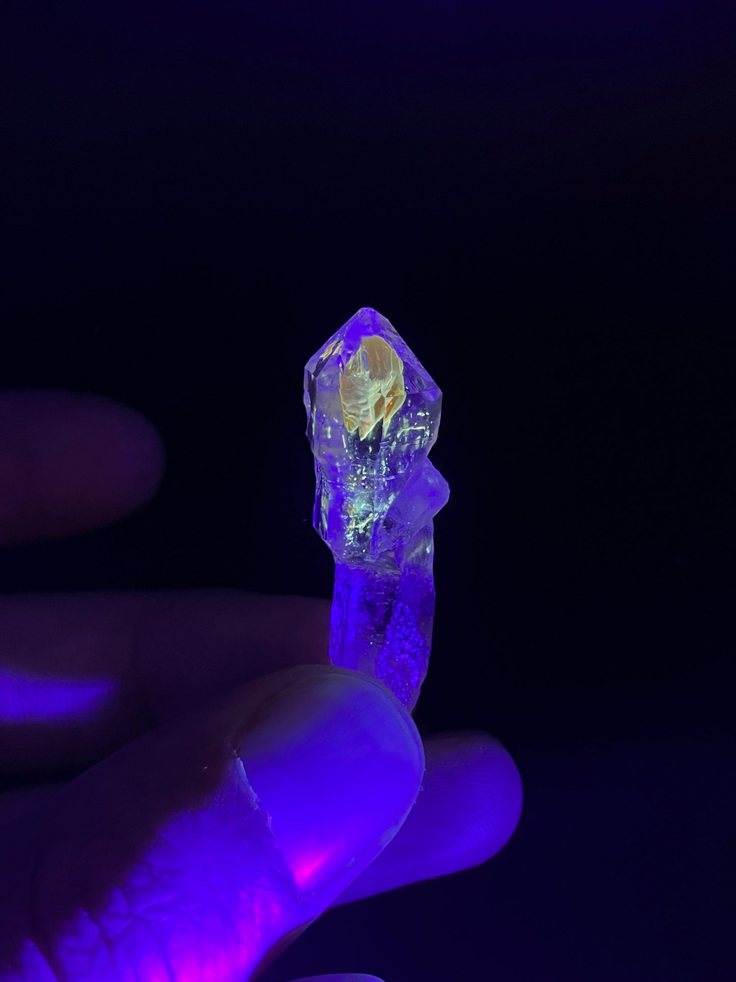 Petroleum included Quartz, Madirobe, Tsaratanana, Mahajanga, Madagascar