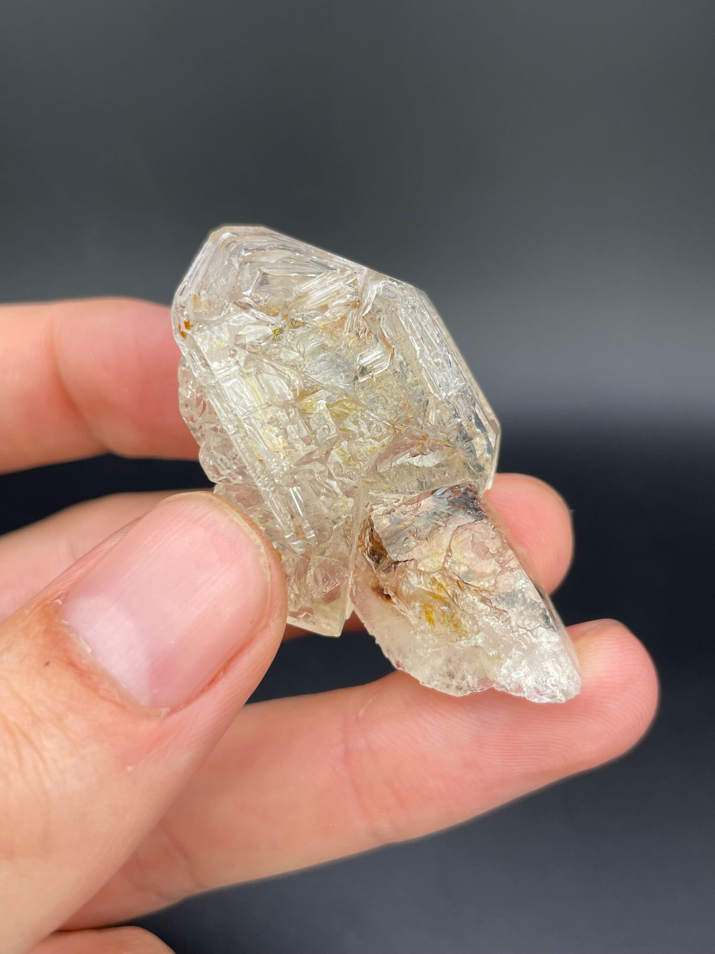 Petroleum included Quartz, Madirobe, Tsaratanana, Mahajanga, Madagascar
