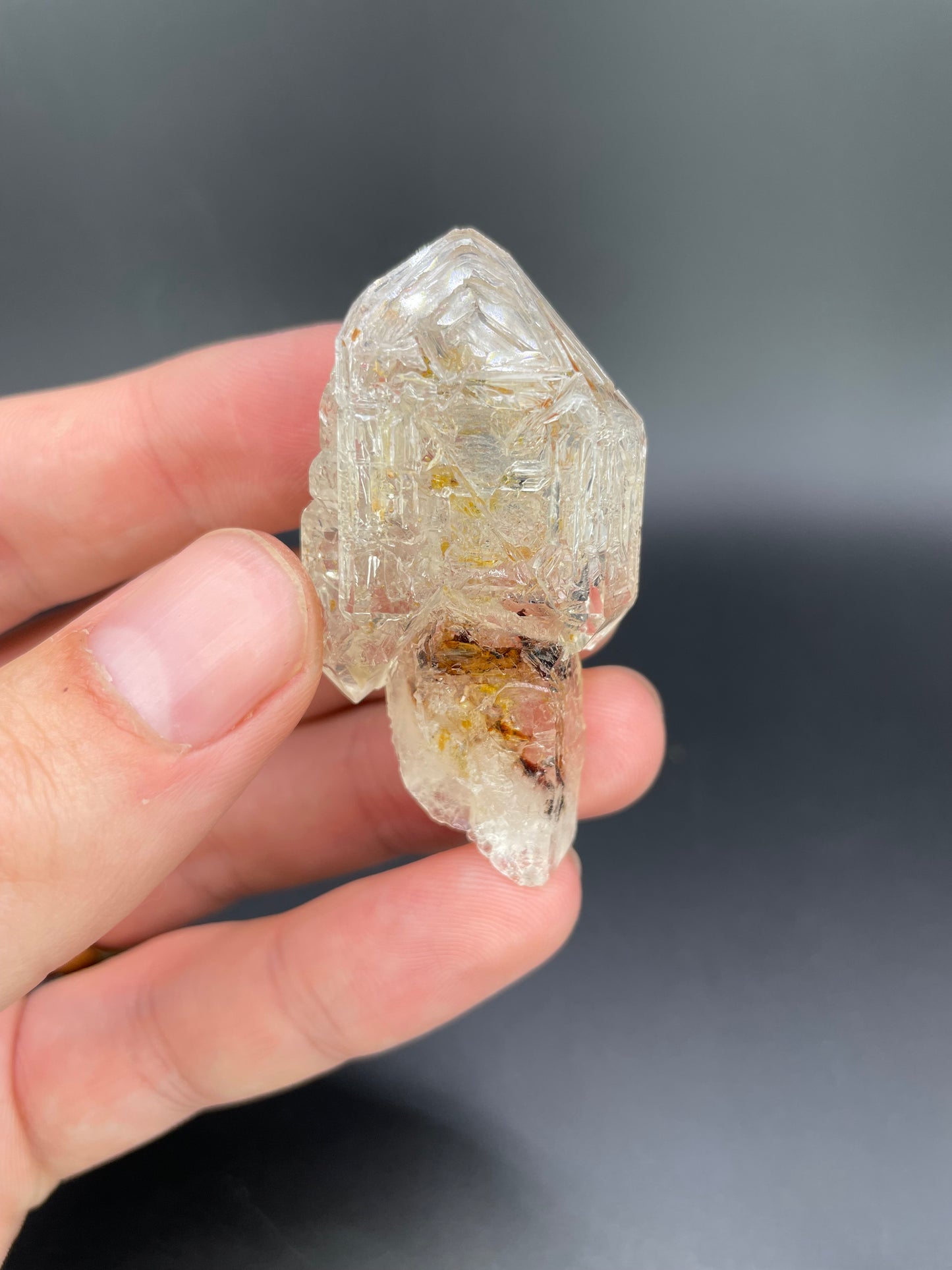 Petroleum included Quartz, Madirobe, Tsaratanana, Mahajanga, Madagascar