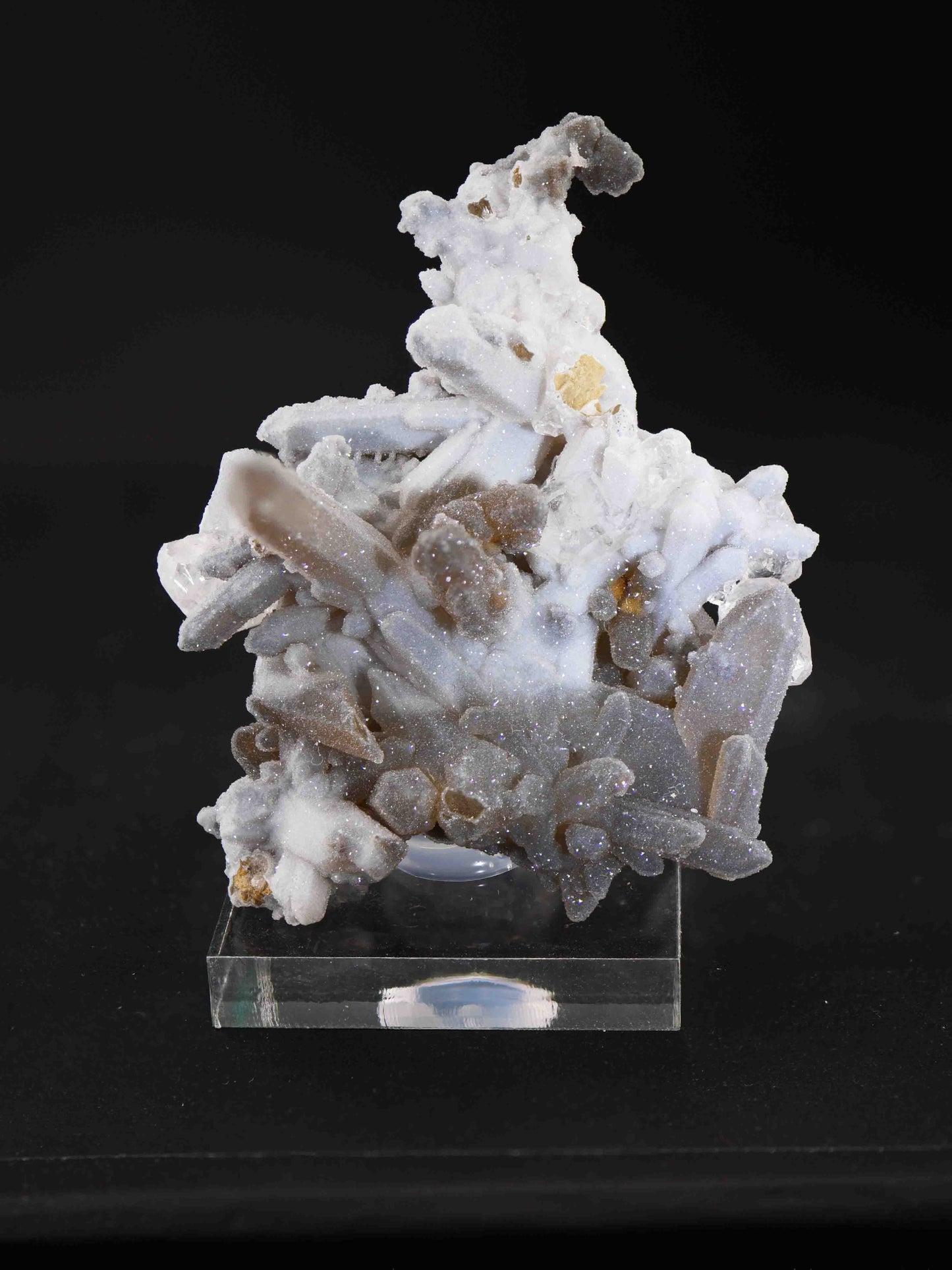 Calcite on Japan Law Twin Quartz, San Batolo Mine, San Luis Potosi, Mexico