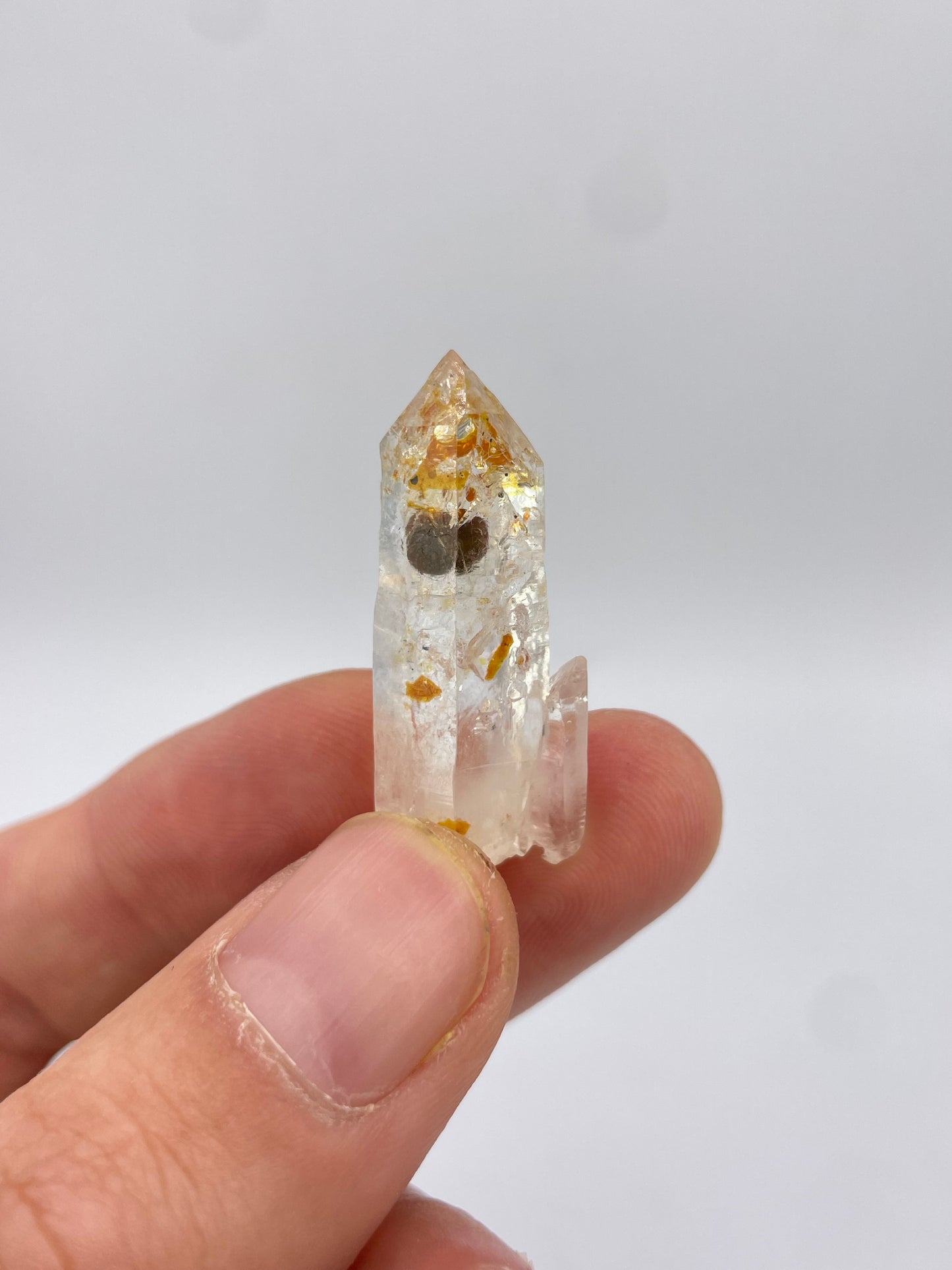 Petroleum included Quartz, Madirobe, Tsaratanana, Mahajanga, Madagascar