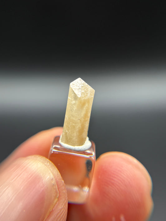 Phenakite, Anjanabonoina pegmatite, Mount Ikaka, Antananarivo Province, Madagascar