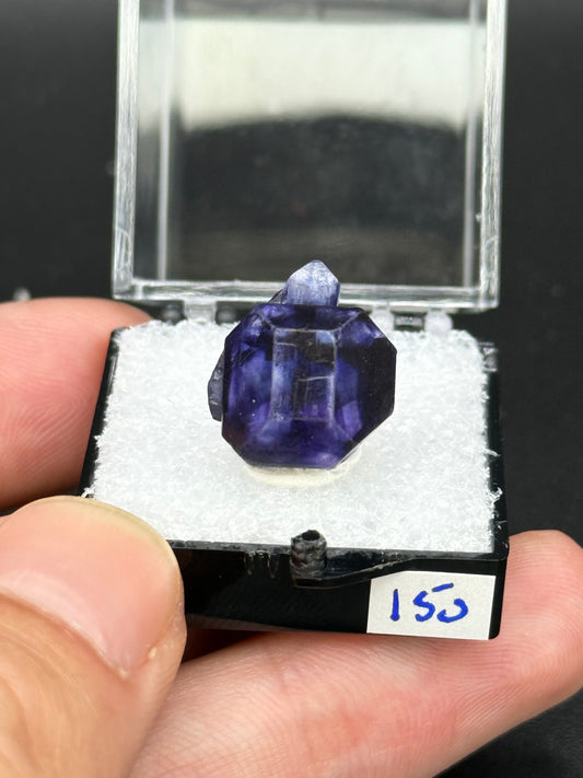 Fluorite (color change), Mandinga Mine, Laguna Brava, Loboy District, Unión Department, Córdoba Province, Argentina.