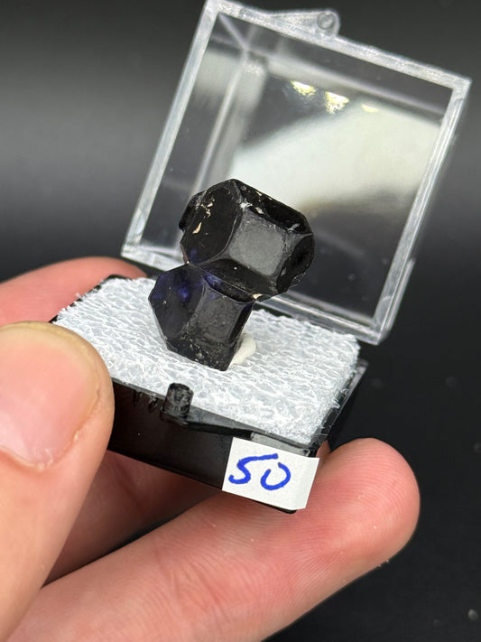 Fluorite (color change), Mandinga Mine, Laguna Brava, Loboy District, Unión Department, Córdoba Province, Argentina.