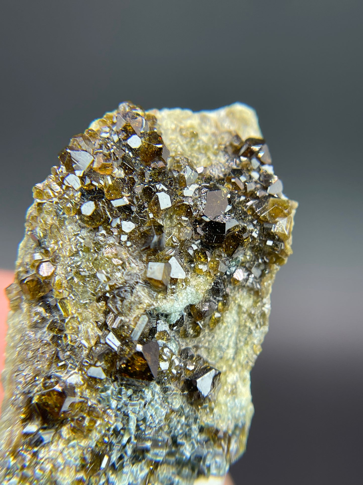 Vesuvianite, Valle d'Aosta