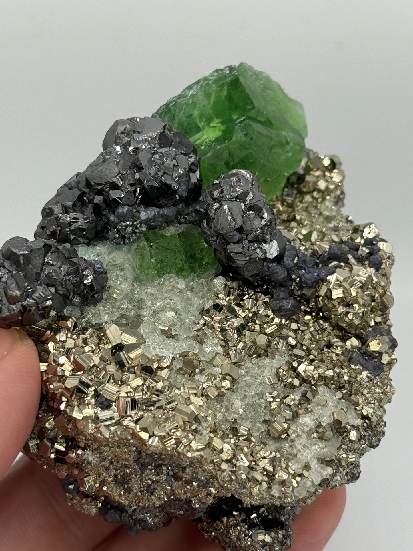 Fluorite, Milpo mine, Atacocha, Pasco Prov., Peru