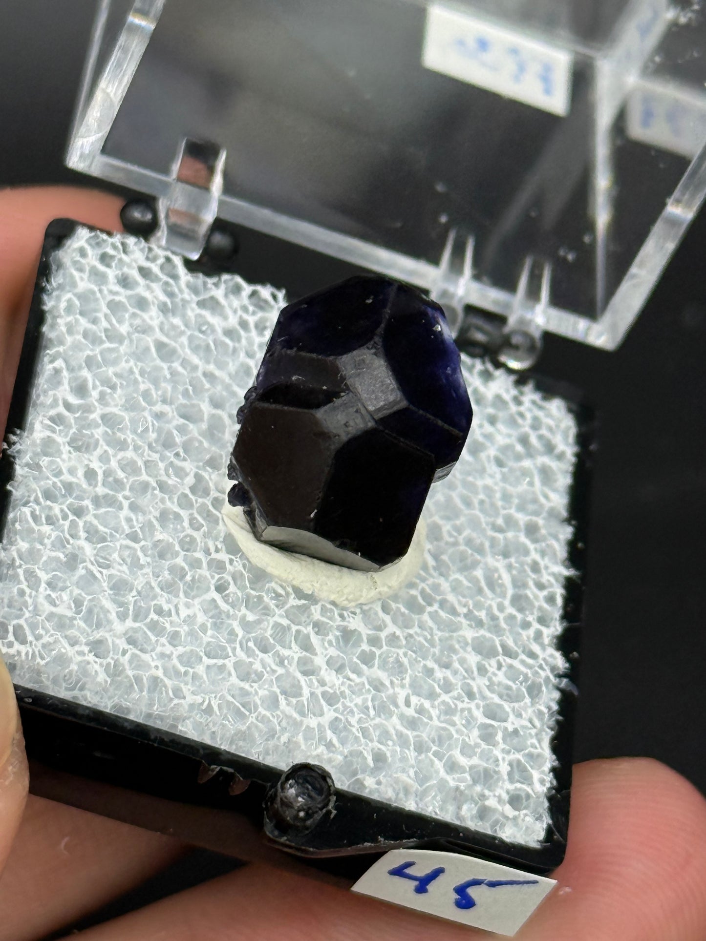 Fluorite, Mandinga Mine, Laguna Brava, Loboy District, Unión Department, Córdoba Province, Argentina.