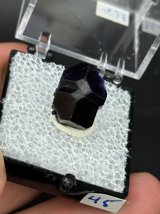 Fluorite, Mandinga Mine, Laguna Brava, Loboy District, Unión Department, Córdoba Province, Argentina.