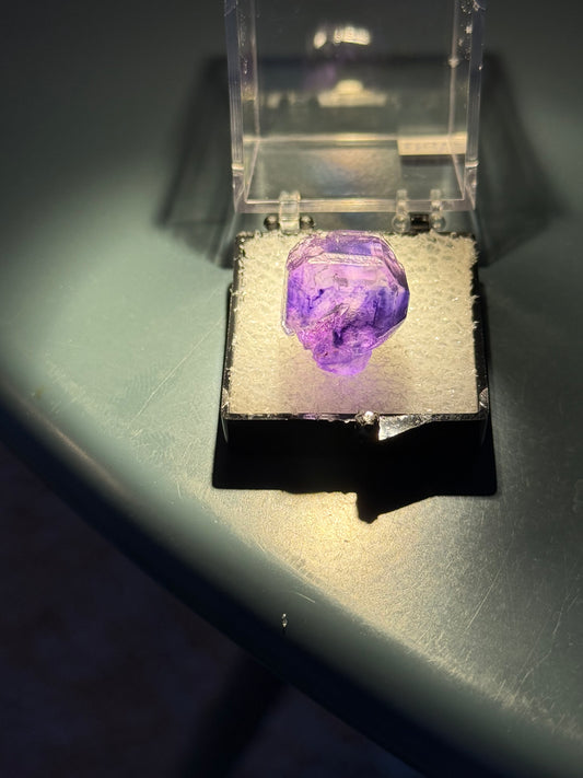 Fluorite (color change), Mandinga Mine, Laguna Brava, Loboy District, Unión Department, Córdoba Province, Argentina.