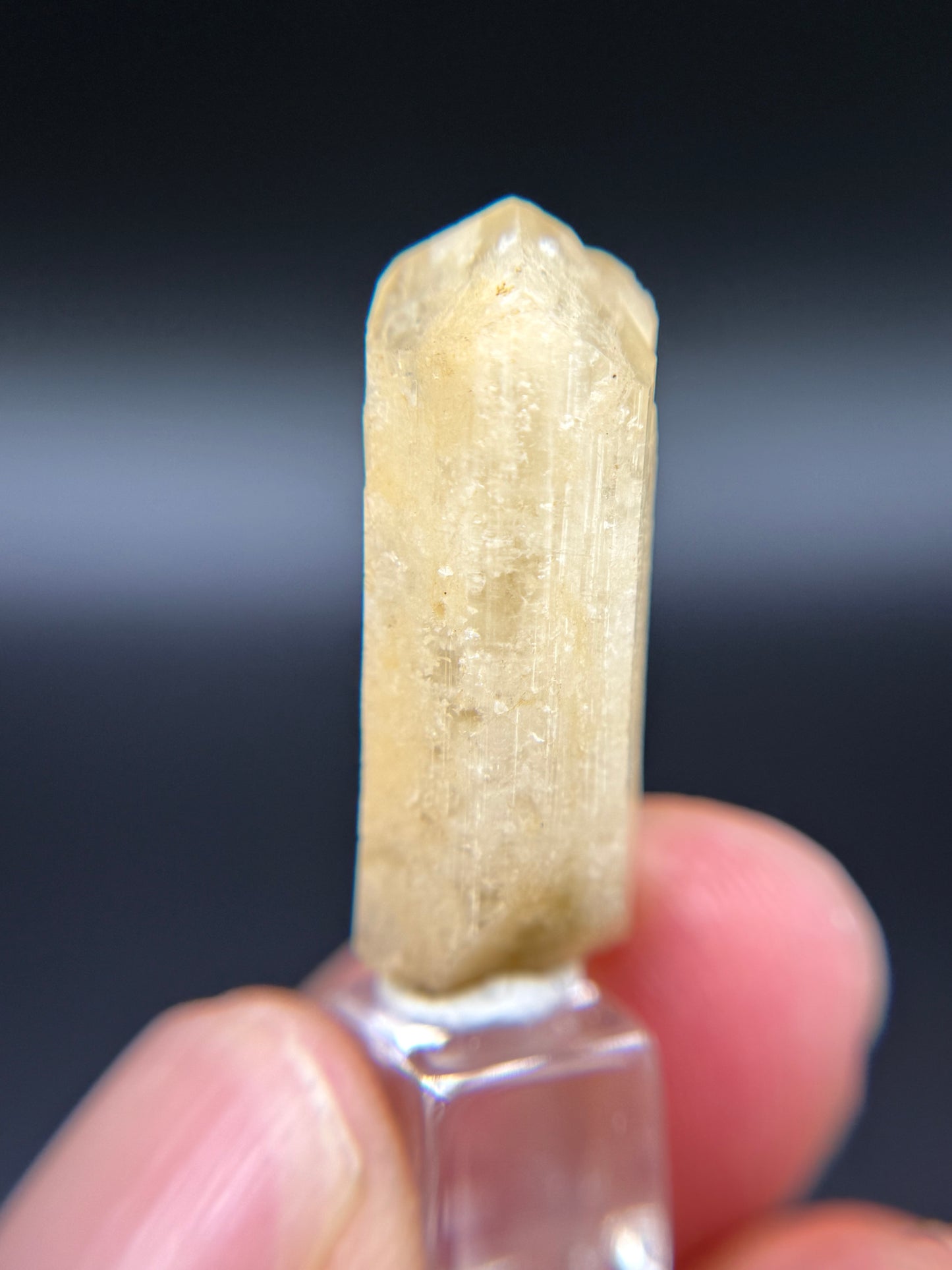Phenakite, Anjanabonoina pegmatite, Mount Ikaka, Antananarivo Province, Madagascar