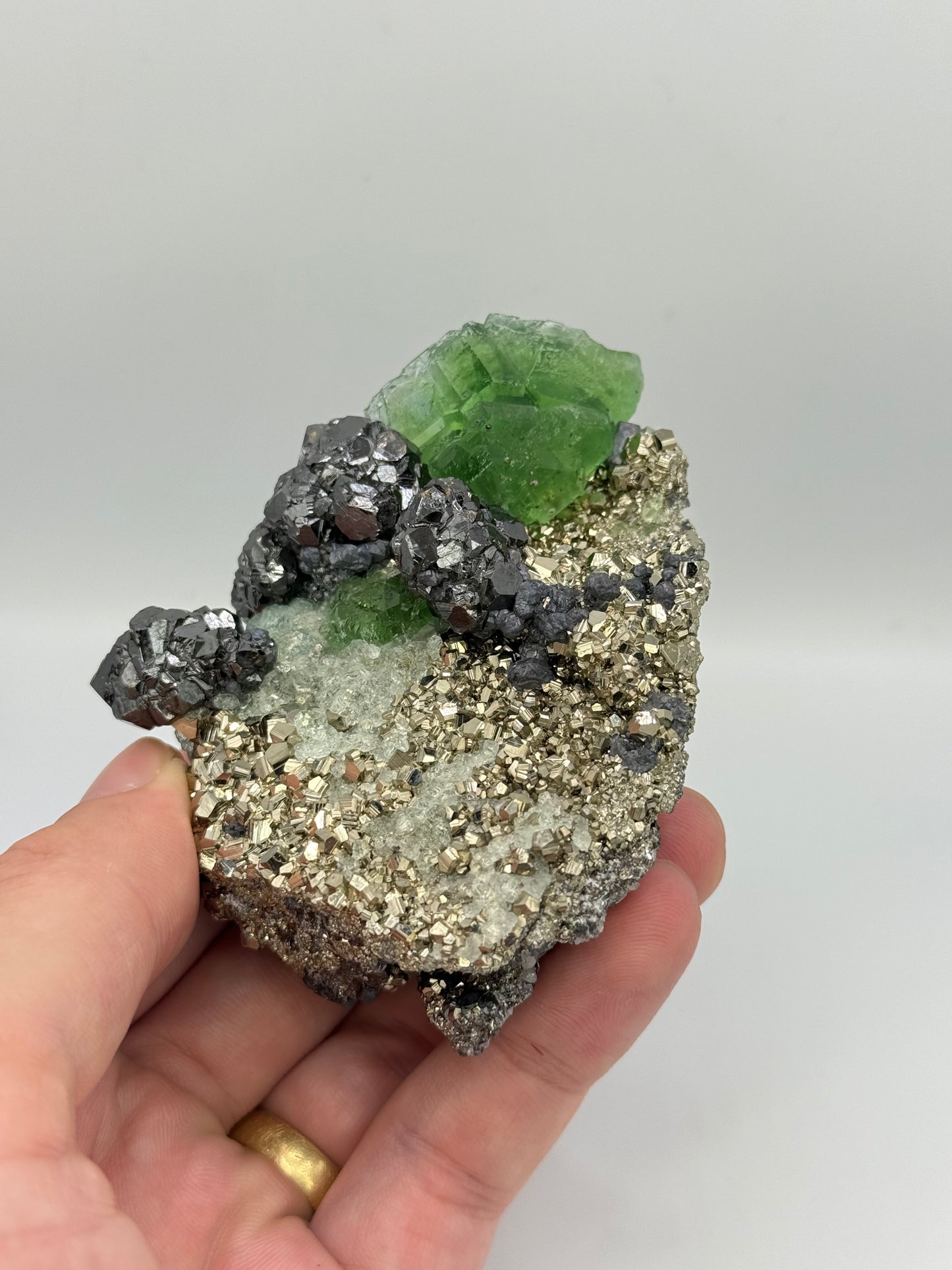 Fluorite, Milpo mine, Atacocha, Pasco Prov., Peru