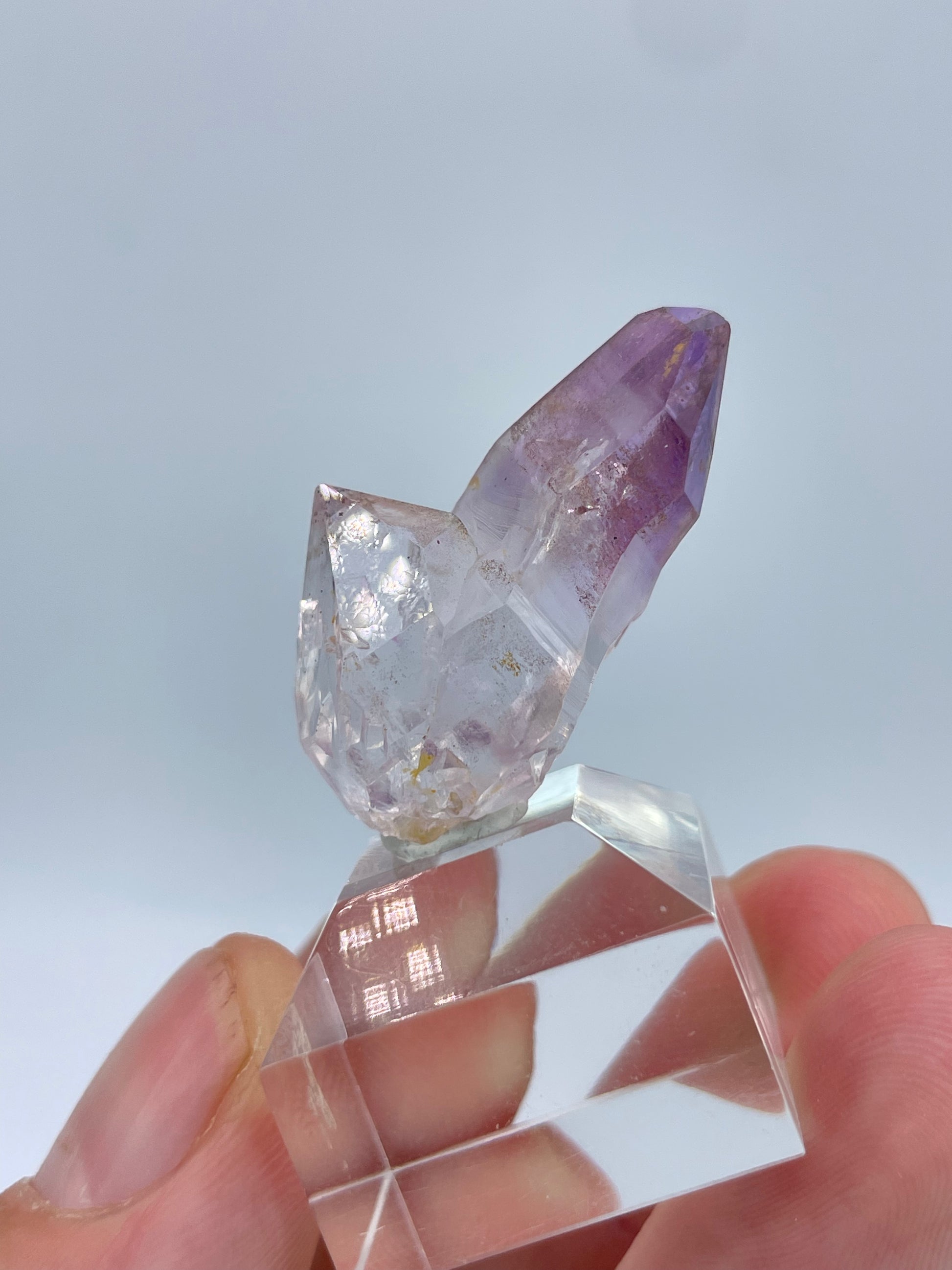 Amethyst Japan Law Twin, Marovoalavo Mine, Andilamena, Madagascar Amethyst Japan Law Twin, Marovoalavo Mine, Andilamena, Madagascar