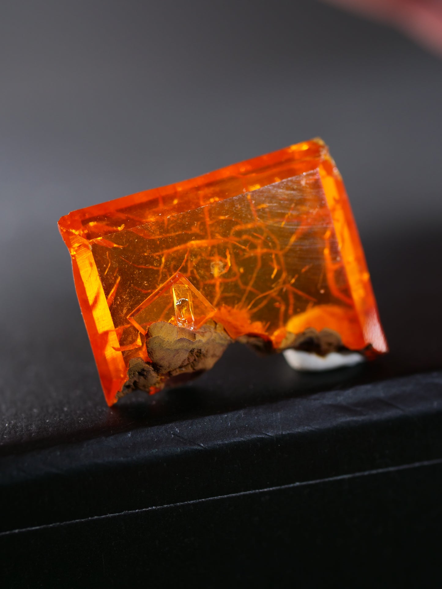 Wulfenite, Erupción Mine, Los Lamentos Mts, Ahumada Mun., Chihuahua, Mexico
