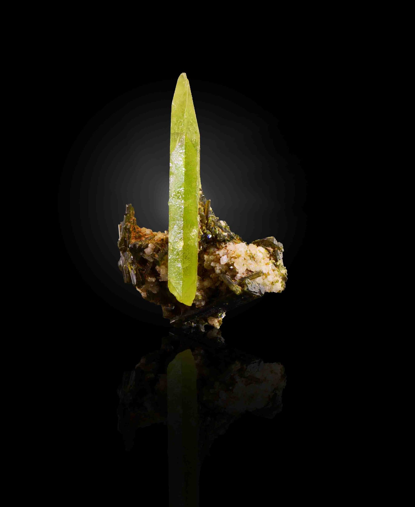Sphene-Titanite, Daraina, Bohemar, Sava Region, Madagascar