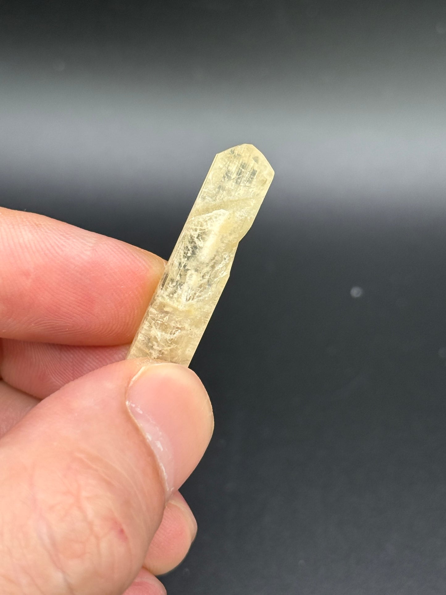 Phenakite, Anjanabonoina pegmatite, Mount Ikaka, Antananarivo Province, Madagascar