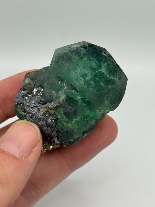 Fluorite, Milpo mine, Atacocha, Pasco Prov., Peru