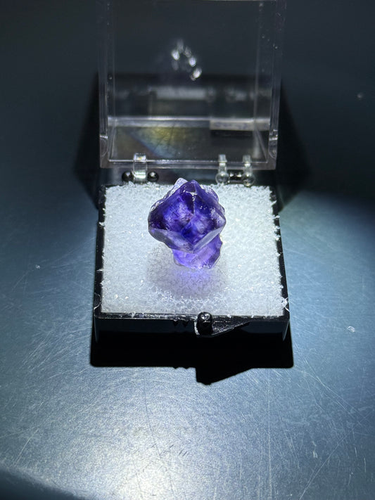 Fluorite (color change), Mandinga Mine, Laguna Brava, Loboy District, Unión Department, Córdoba Province, Argentina.