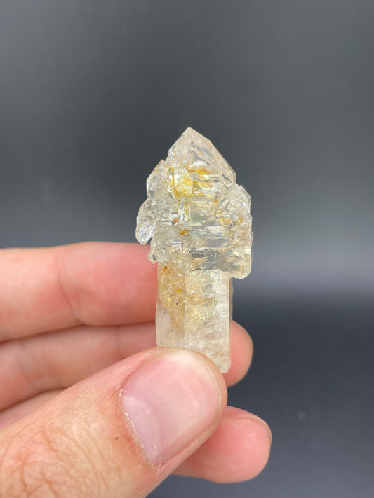 Petroleum included Quartz, Madirobe, Tsaratanana, Mahajanga, Madagascar
