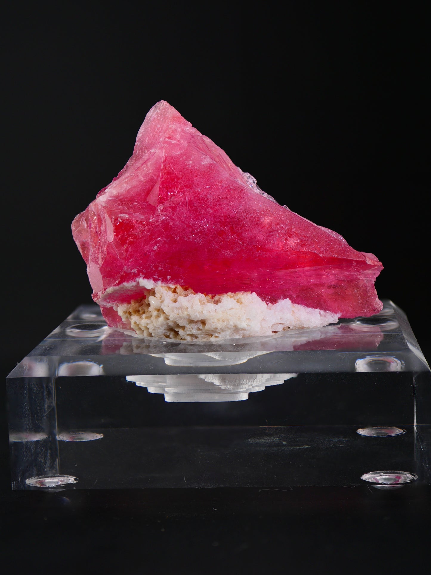 Pezzottaite, Sakavalana mine, Ambatovita, Mandrosonoro area,  Amoron'i Mania Region, Fianarantsoa Province, Madagascar