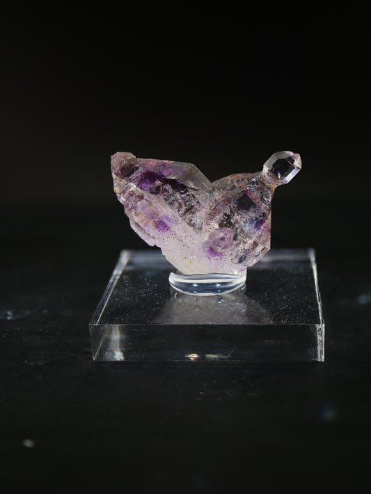 Amethyst Japan Law Twin, Marovoalavo Mine, Andilamena, Madagascar
