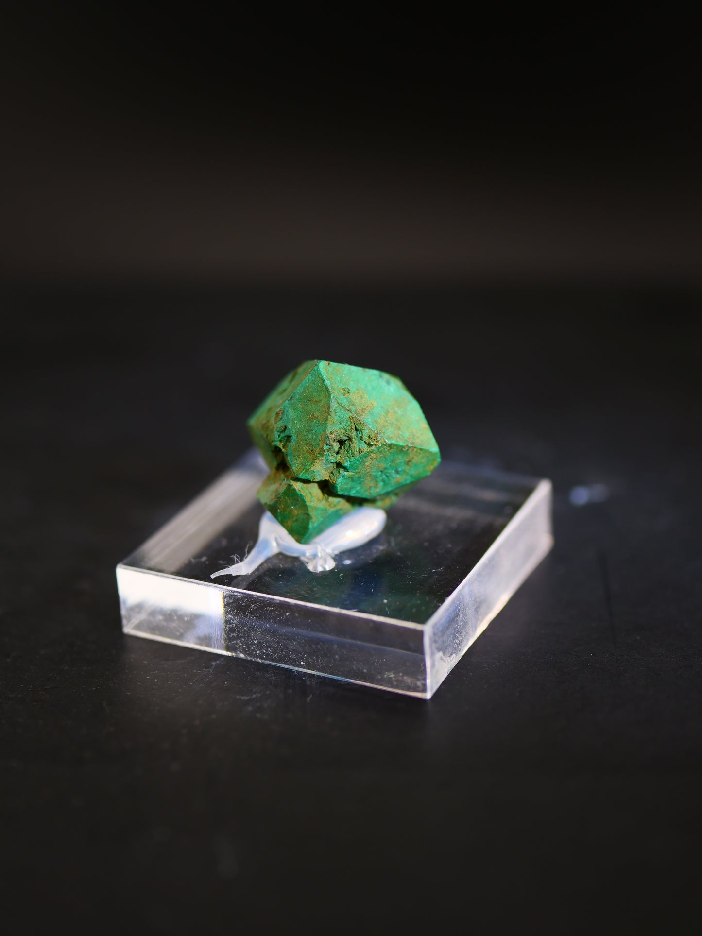Malachite Pseudomorph afte Cuprite, Chessy-les-Mines, Rhone, Rhone-Alpes, France