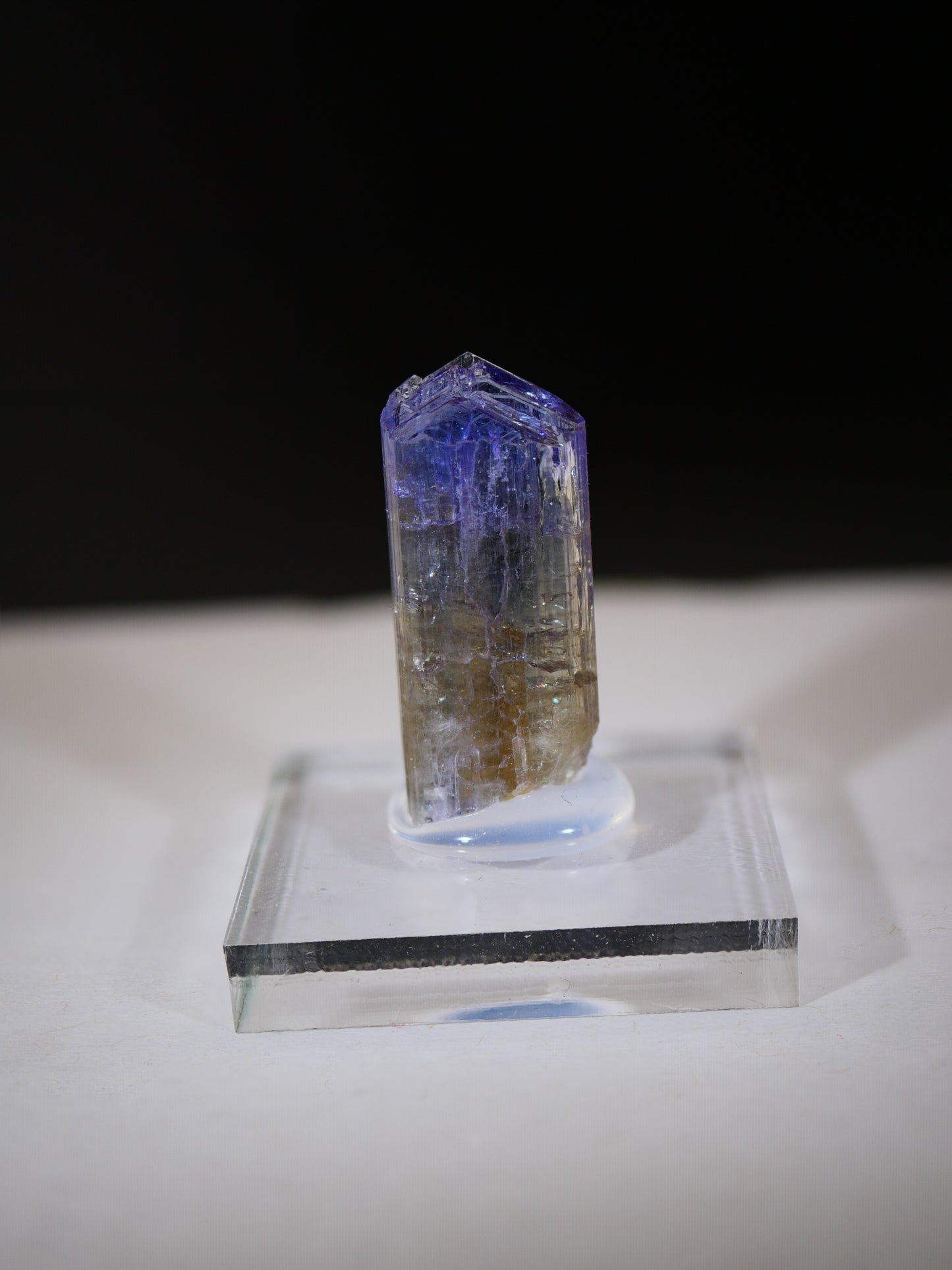 Tanzanite, Merelani Hills, Lelatema Mountains, Tanzania