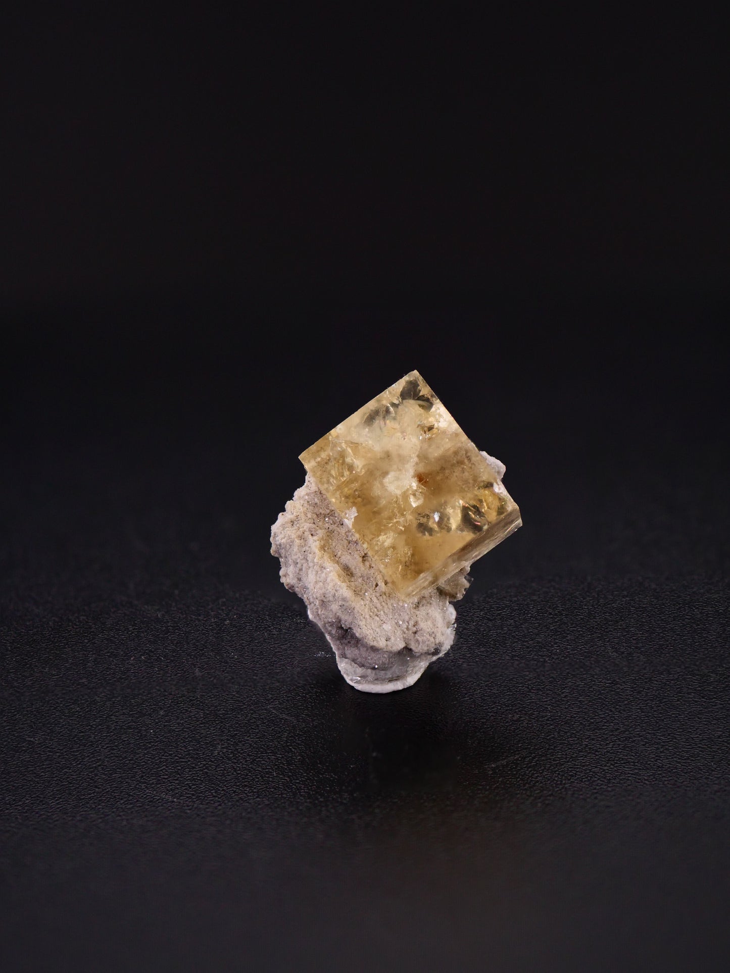 Fluorite, May Stone and Sand Quarry, Fort Wayne, Allen Co., Indiana, USA