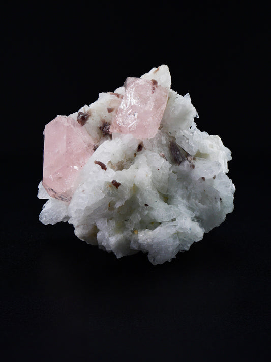 Morganite, Virgem da Lapa, Minas Gerais, Brazil